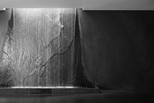 Minimalist Monochrome Indoor Slate Water Wall