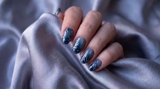 Blue Twilight Nail Art on Silk