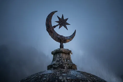Weathered Iron Crescent Finial in Twilight Mist