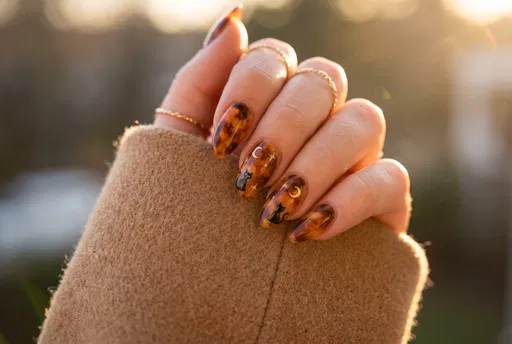 Tortoiseshell Nail Art With Cats