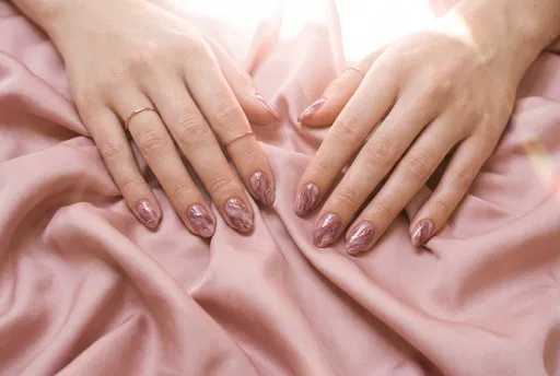 Dusty Rose Marble Nail Art