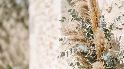 Dried Pampas Grass and Eucalyptus Arrangement
