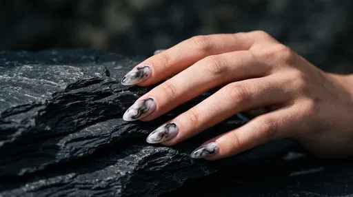 Smoky Marble Nail Art on Slate